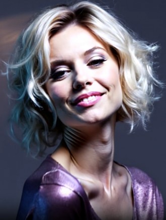 Wholesale 10 Inch Blonde Curly Lace Front Wig – Heat Friendly Synthetic Bob for UK Market