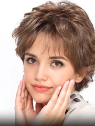 Wholesale Short Auburn Wavy Synthetic Wig – Capless Layered Style with Fringe