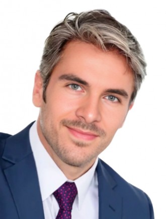 Wholesale Men’s Short Grey Synthetic Wig – Straight Style with Monofilament Top